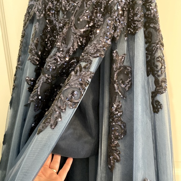 NWOT Navy Blue Blush Brand Formal Dress. - Picture 2 of 5